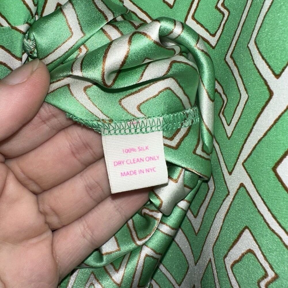 Alice & Trixie Women’s 100% Silk Geometric Print Boho Top Flowy Size Medium - Picture 5 of 5